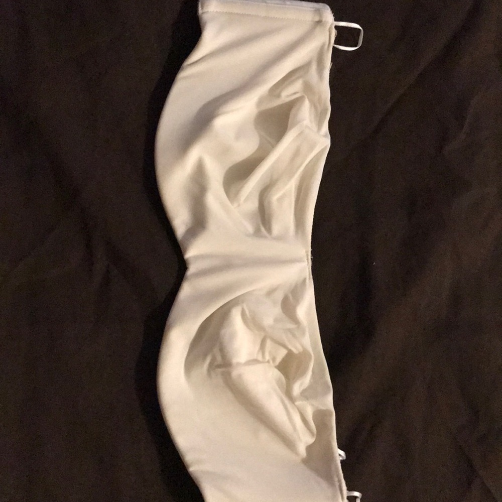 White strapless bra 36DD